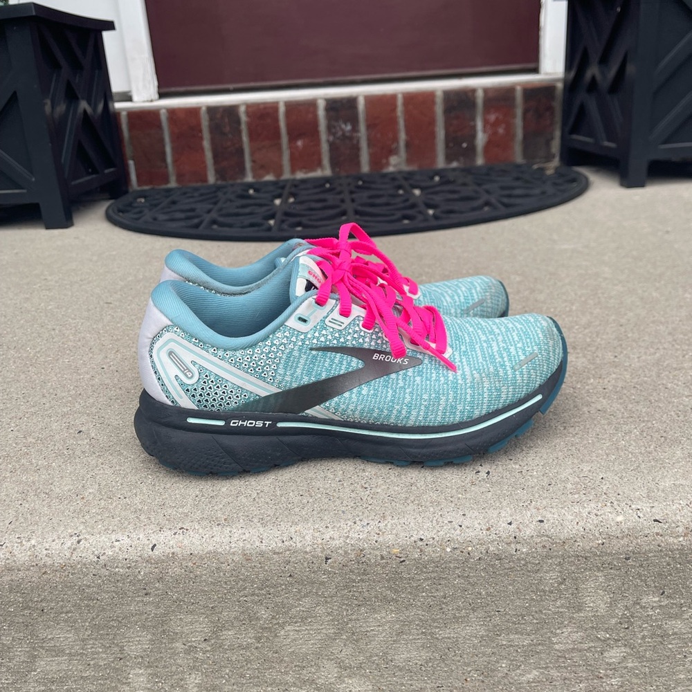 Brooks Ghost Retired Design - image 4